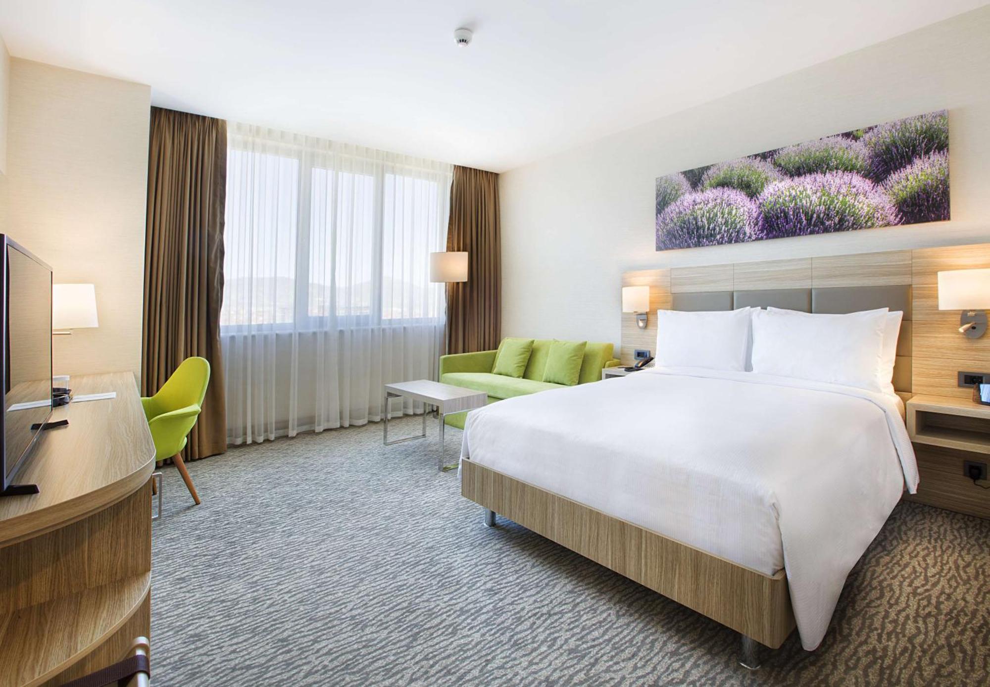 Готель Hilton Garden 4*